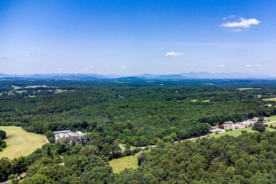 15093 B Moneta Rd, Moneta, VA 24121 - #3