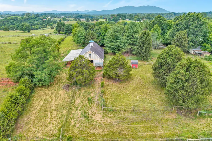 2932 Dickerson Mill Rd, Bedford, VA 24523 - #3