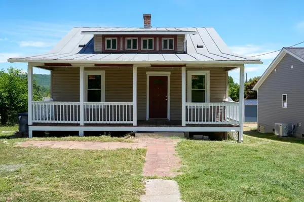 3712 Yellow Mountain Rd Se, Roanoke, VA 24014