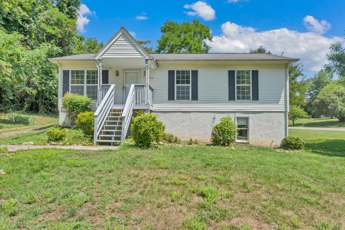 2703 Fairland Rd Nw, Roanoke, VA 24017 - #1