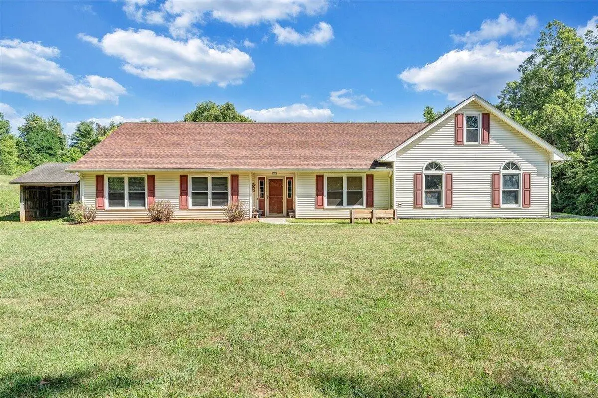361 Saddlewood Dr, Wirtz, VA 24184 - #1