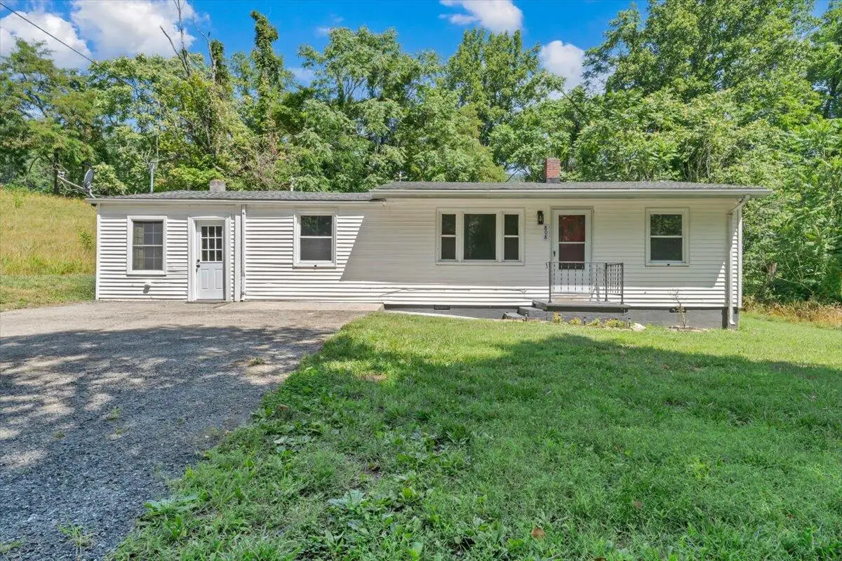 808 John Arthur Rd, Boones Mill, VA 24065 - #1