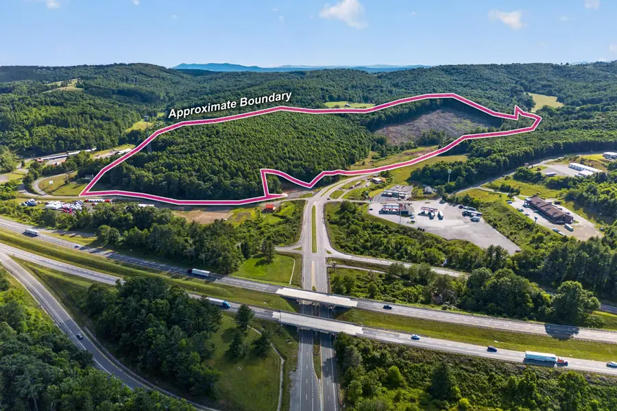 6196 Chances Creek Rd, Fancy Gap, VA 24328 - #3