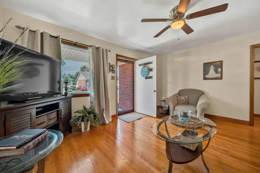 313 E Madison Ave, Vinton, VA 24179 - #2