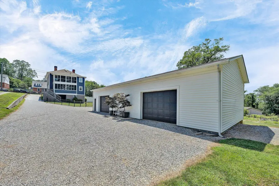 880 Washington Ave, Vinton, VA 24179 - #3