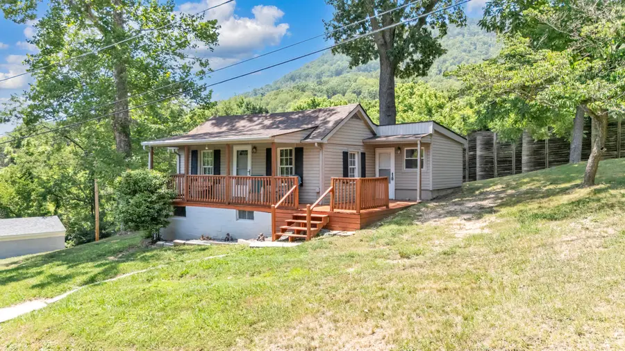 319 Bryant Rd, Roanoke, VA 24019 - #2