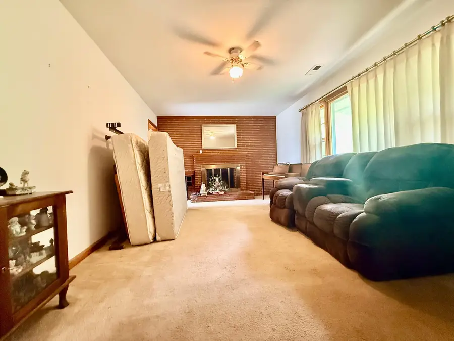 929 Logan St, Salem, VA 24153 - #2