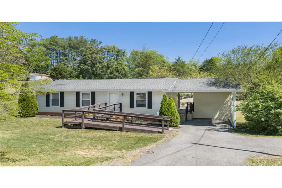 3268 Read Mountain Rd, Roanoke, VA 24019 - #2