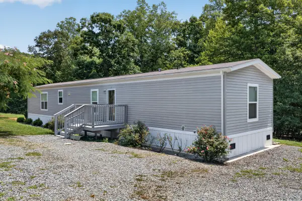 2864 Yorkshire Dr, Sandy Level, VA 24161