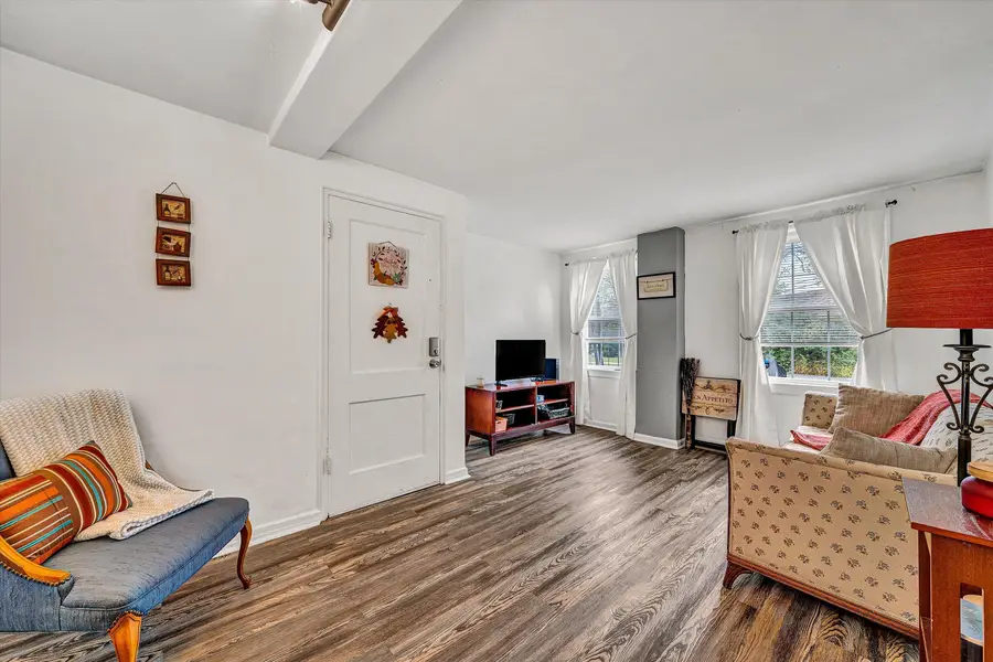 2415 Longview Ave Sw #APT 2, Roanoke, VA 24014 - #3