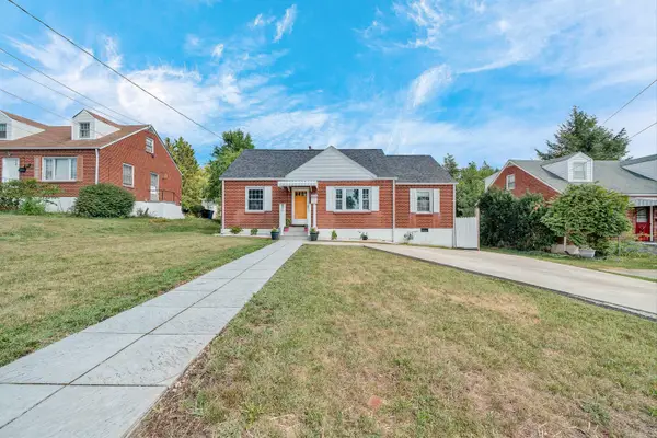 2425 Edinburgh Dr Nw, Roanoke, VA 24012