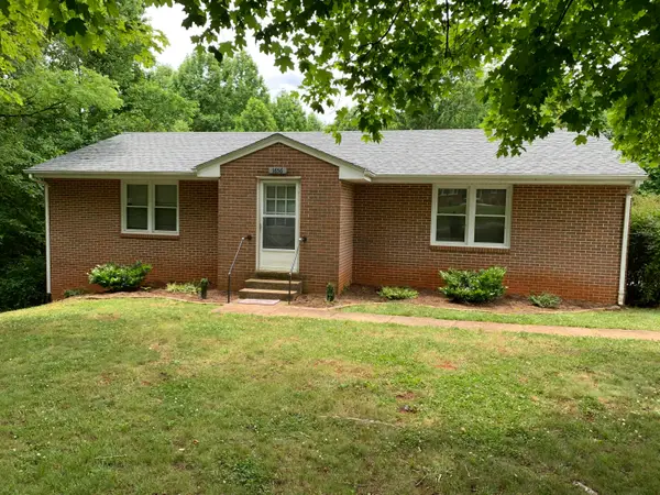 1656 Shady Knoll Ave #A&B, Bedford, VA 24523