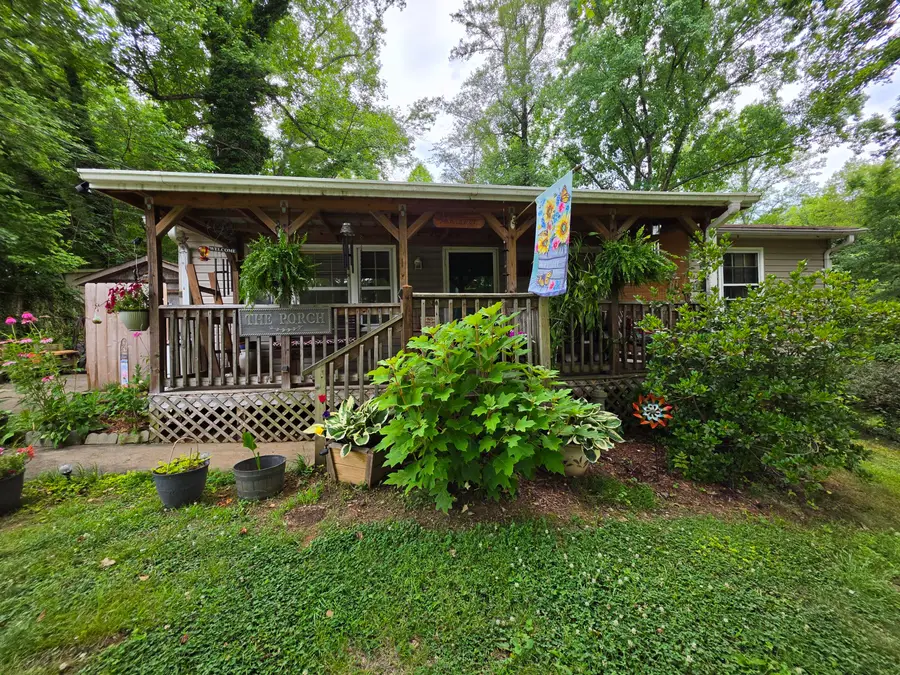 897 Southland Dr, Martinsville, VA 24112 - #2