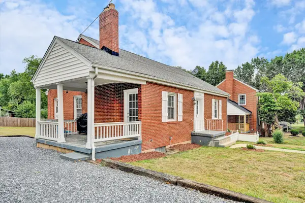 2604 Vancouver Dr Nw, Roanoke, VA 24012