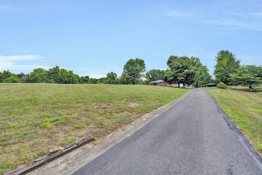2014 Etzler Rd, Troutville, VA 24175 - #2