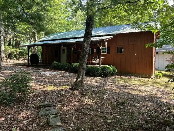 242 White Pine Dr Se, Copper Hill, VA 24079