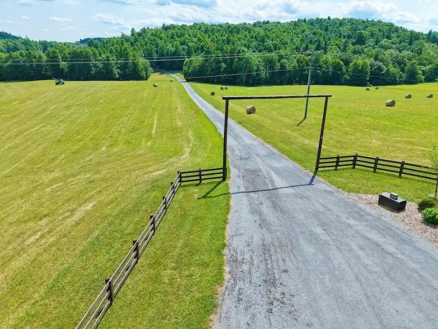 934 Hummingbird Ln Se, Copper Hill, VA 24079 - #2