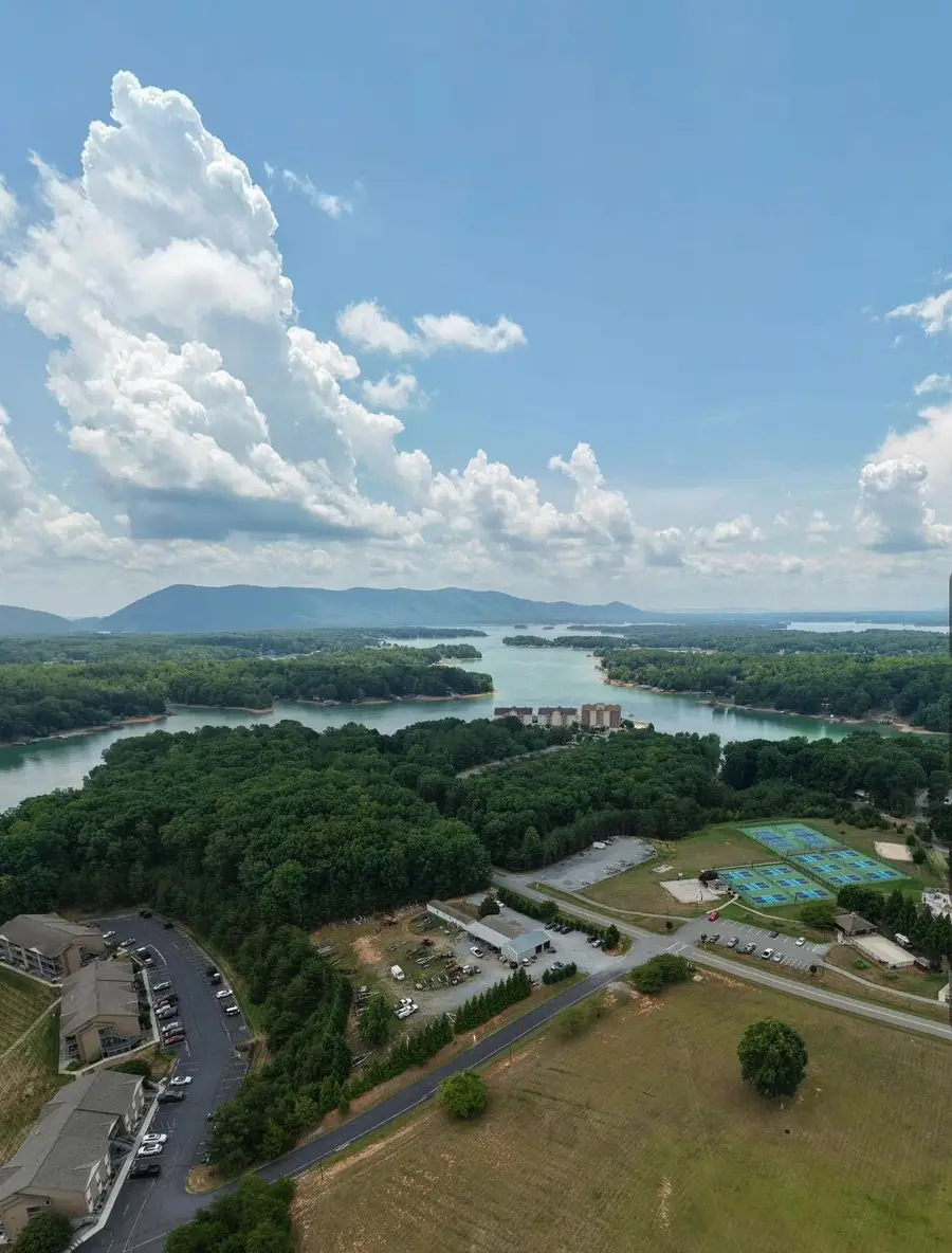 1209 Mariners Way #UNIT 72, Huddleston, VA 24104 - #2