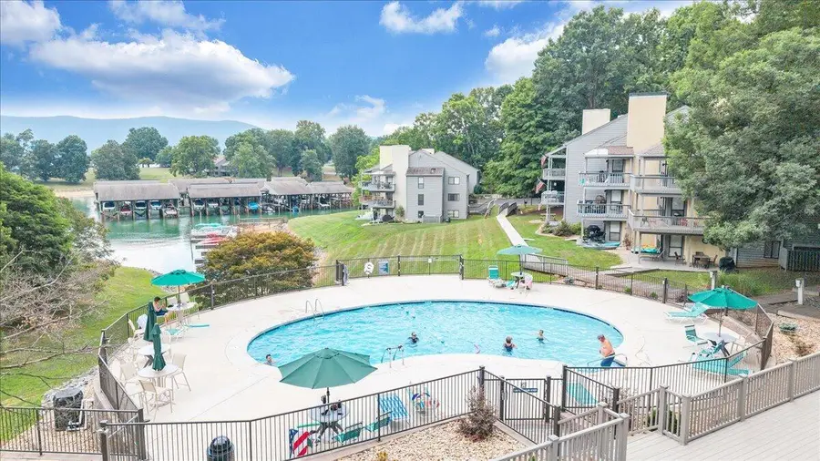 75 Dockside Cir #UNIT 310, Moneta, VA 24121 - #3