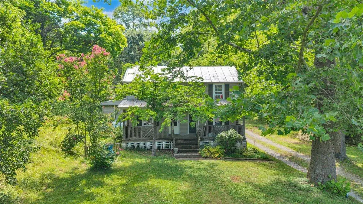 6624 Franklin Rd, Boones Mill, VA 24065 - #1