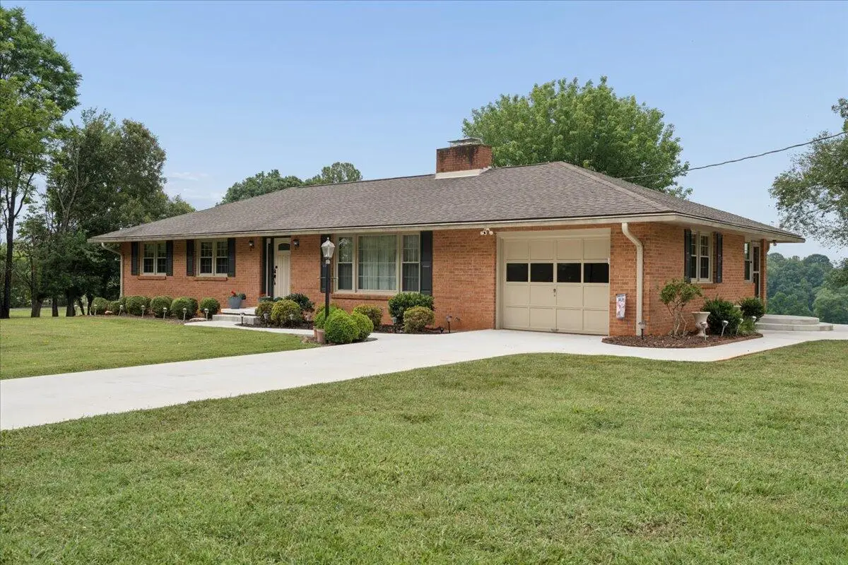 2310 Triggs Rd, Bedford, VA 24523 - #1