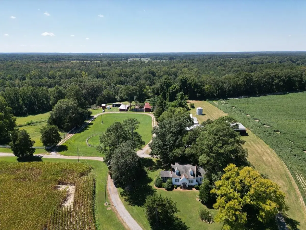 300 Rawlsdale Rd, Courtland, VA 23837 - #1