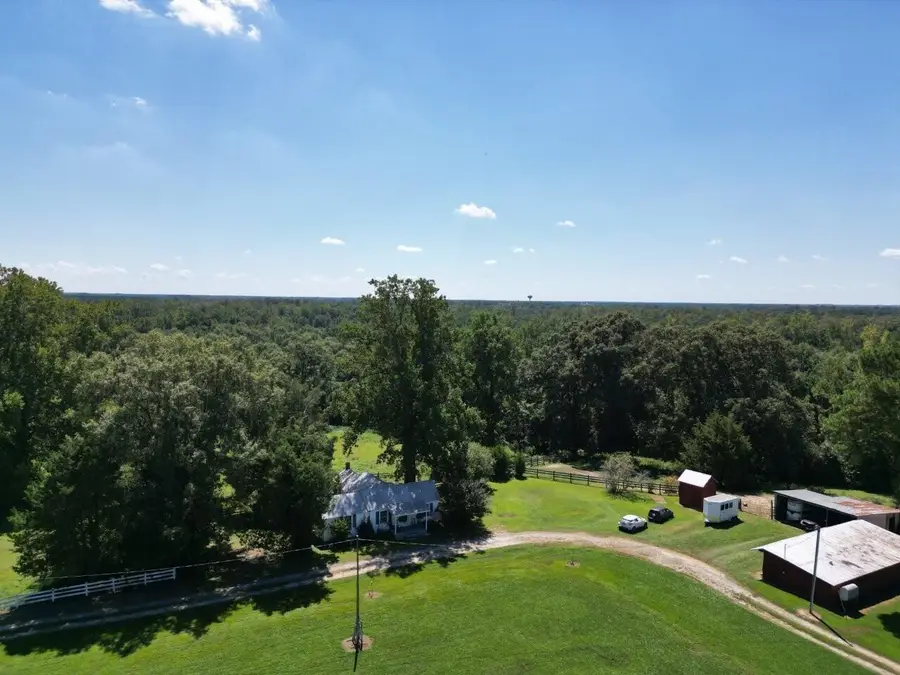 300 Rawlsdale Rd, Courtland, VA 23837 - #3