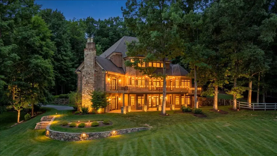 10250 Mill Creek Rd, Bent Mountain, VA 24059 - #2