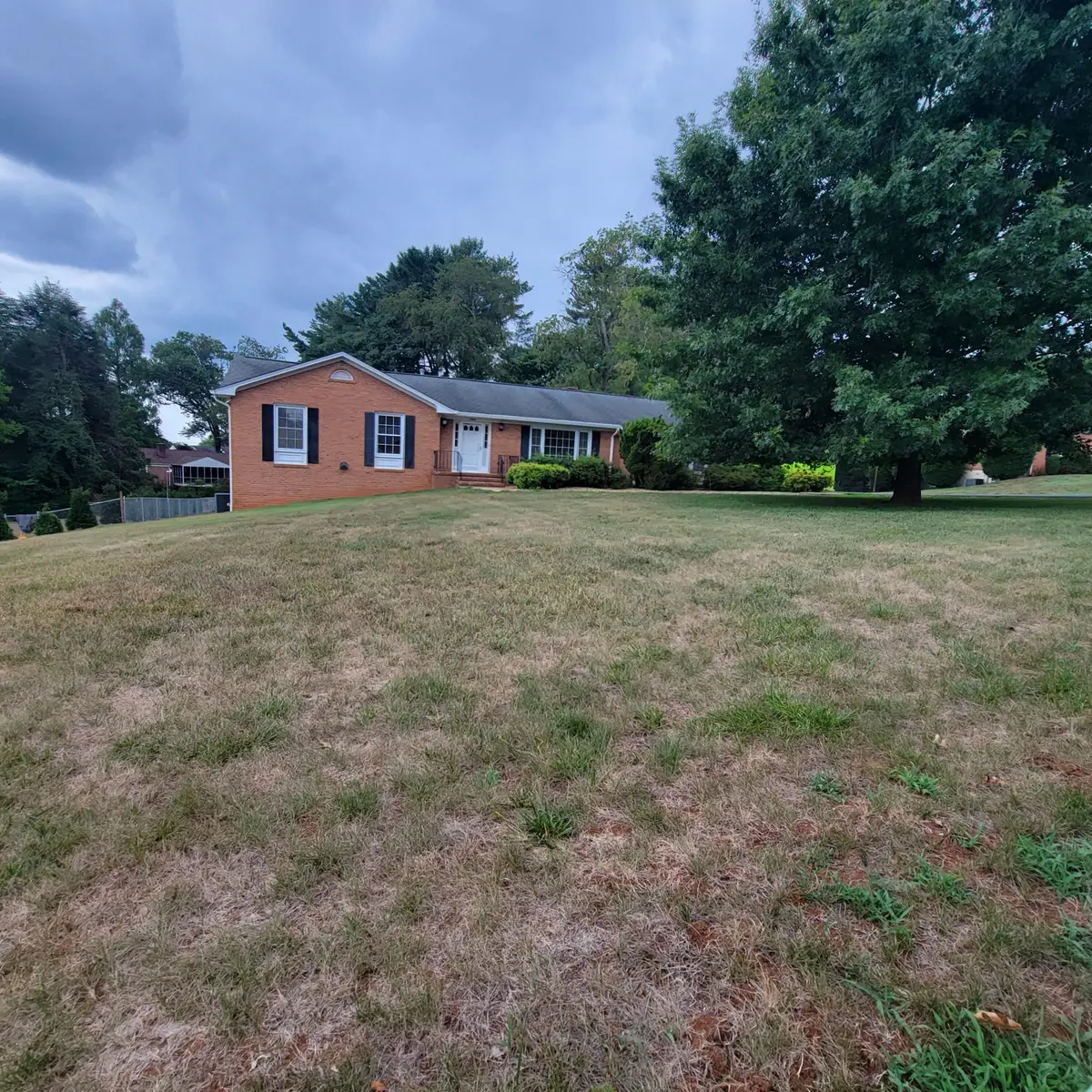 1504 Meadowview Ln, Martinsville, VA 24112 - #1