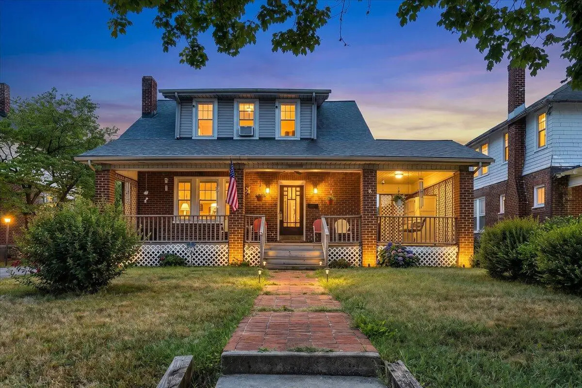2040 Berkley Ave Sw, Roanoke, VA 24015 - #1