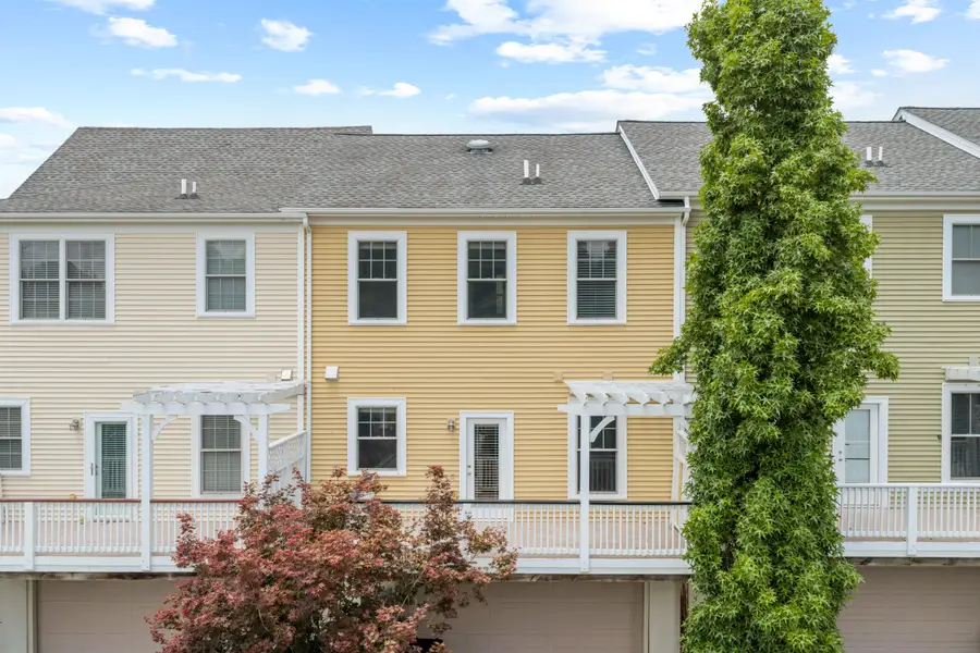 3830 Greenway Dr Sw, Roanoke, VA 24018 - #3