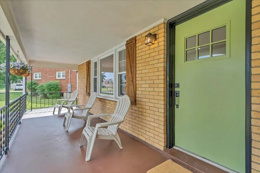 3308 Frontier Rd Nw, Roanoke, VA 24012 - #3