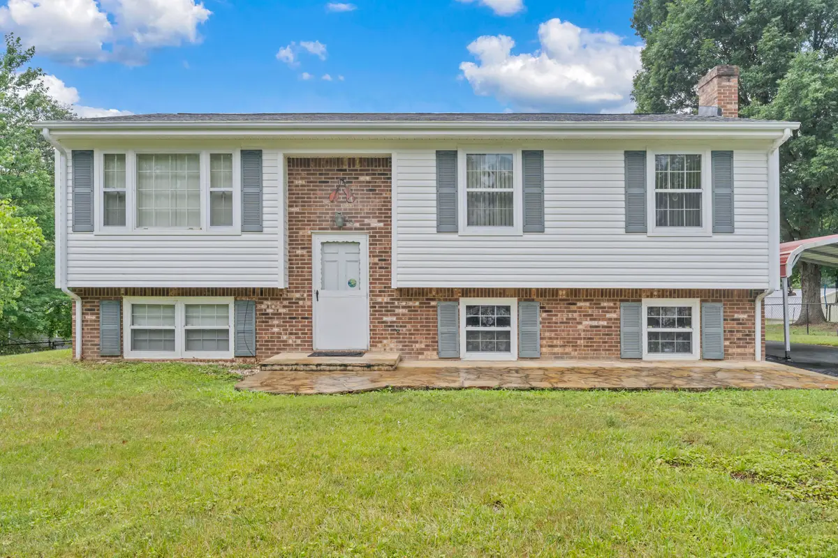 838 Pinewood Dr Nw, Roanoke, VA 24017 - #1