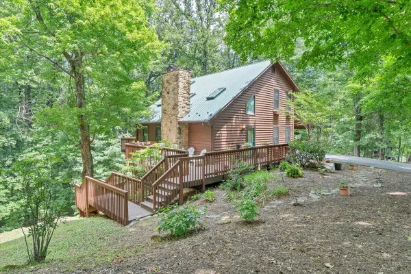 113 Autumn Cir, Boones Mill, VA 24065