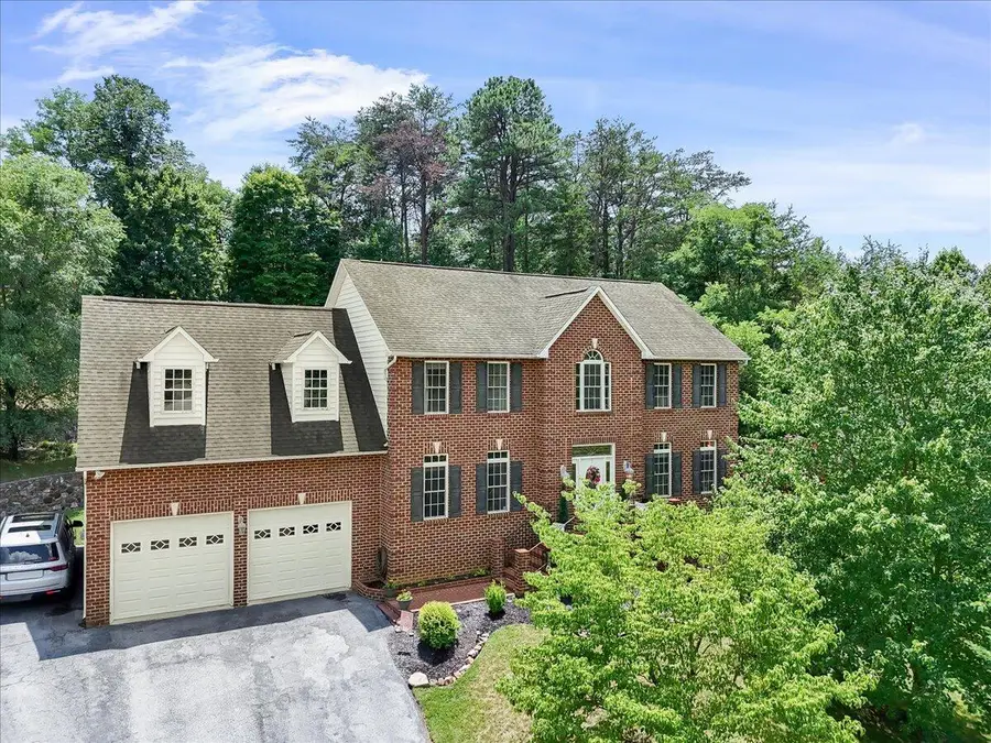 5306 Dresden Cir, Roanoke, VA 24012 - #2
