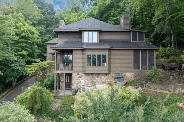 3226 Peakwood Dr Sw, Roanoke, VA 24014