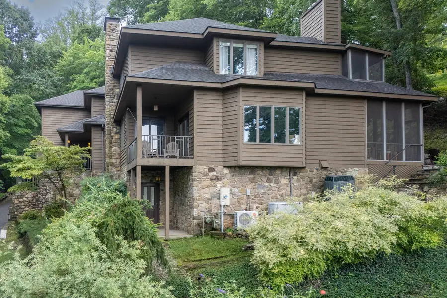 3226 Peakwood Dr Sw, Roanoke, VA 24014 - #3