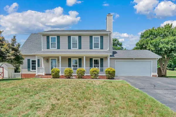 820 Harmon Cir, Roanoke, VA 24019