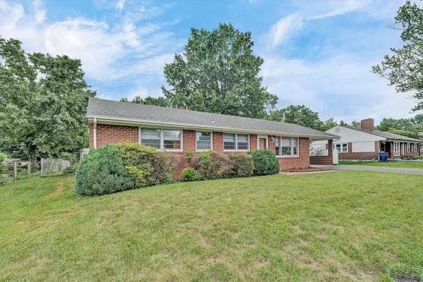 1619 Michael St Nw, Roanoke, VA 24017