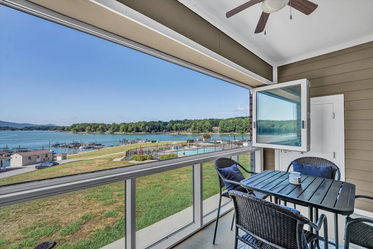 1245 Graves Harbor Trl # 213, Huddleston, VA 24104 - #1