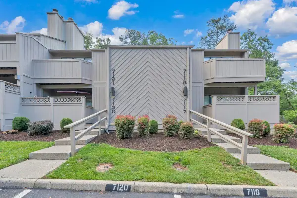 7121 Pine Ct Sw, Roanoke, VA 24018
