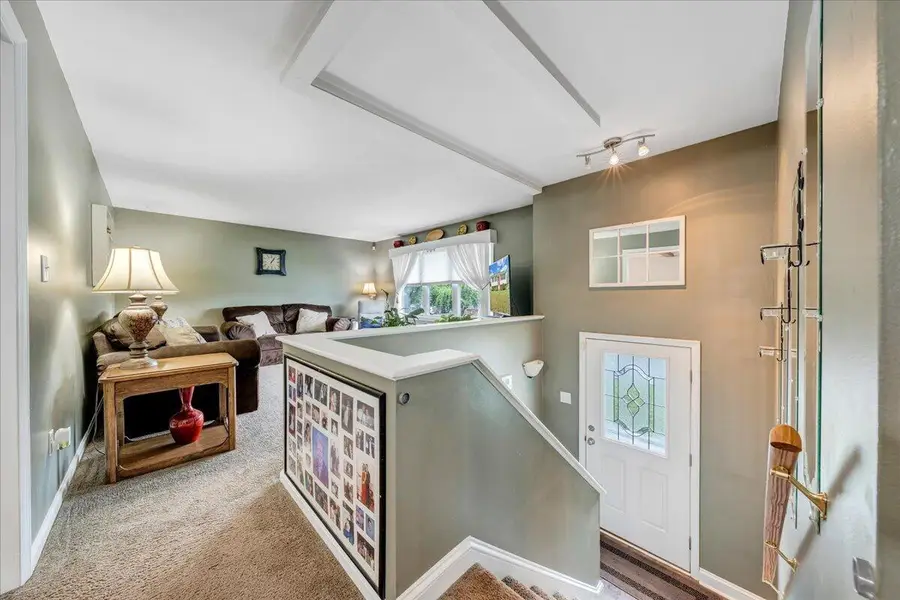 5647 Capito St, Roanoke, VA 24019 - #2