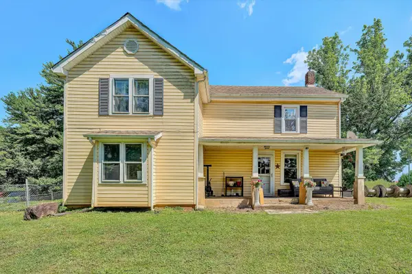 1026 Thaxton Mountain Rd, Thaxton, VA 24174