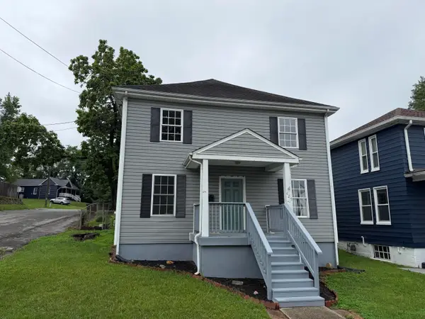 425 Jefferson Ave, Vinton, VA 24179