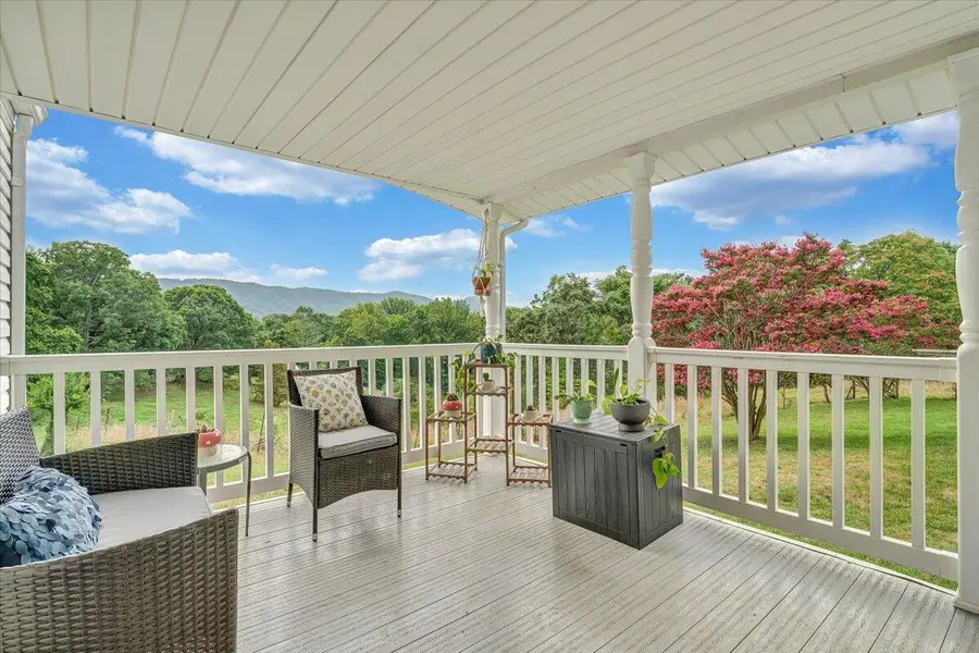 381 Morning Dove Ln, Blue Ridge, VA 24064 - #2