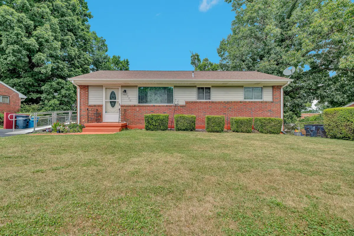 3621 Wilmont Ave Nw, Roanoke, VA 24017 - #1