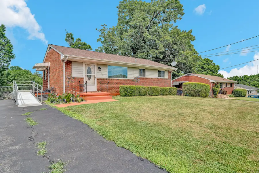 3621 Wilmont Ave Nw, Roanoke, VA 24017 - #2