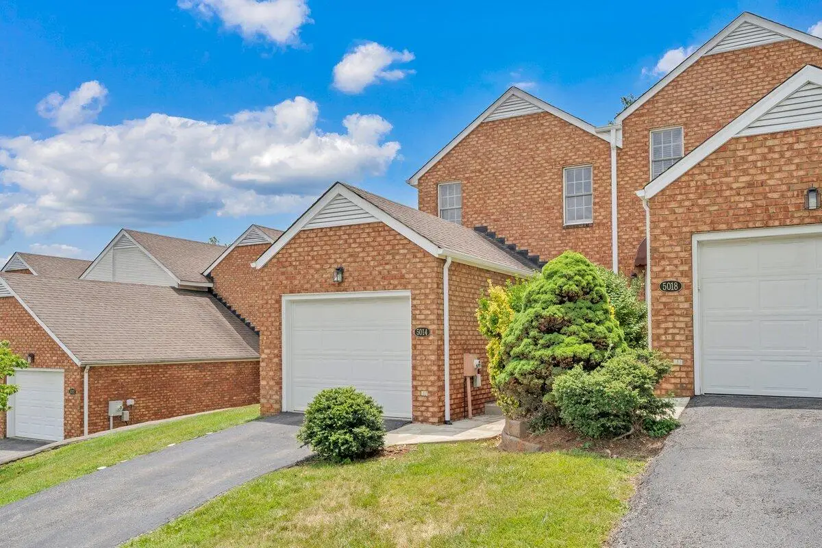 5014 Fairfax Pl, Roanoke, VA 24018 - #1