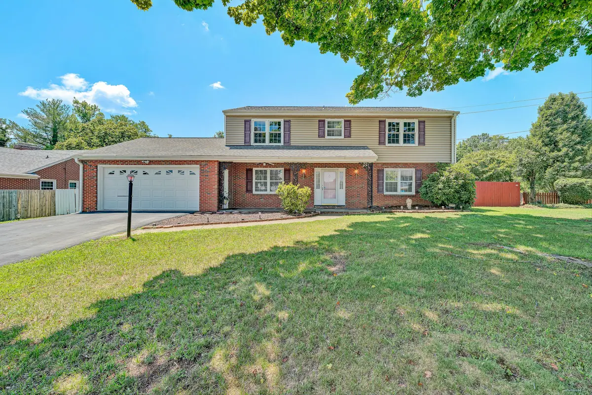 5240 Luwana Dr, Roanoke, VA 24018 - #1