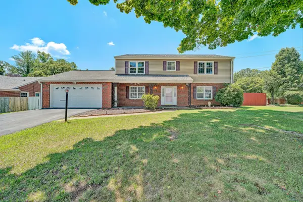 5240 Luwana Dr, Roanoke, VA 24018